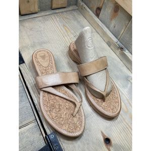 FRYE Boots Chelsea Thong Beige Sandals 6.5M Slip On